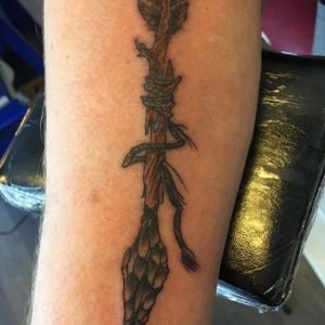 Broken Arrow Simple Tattoo 