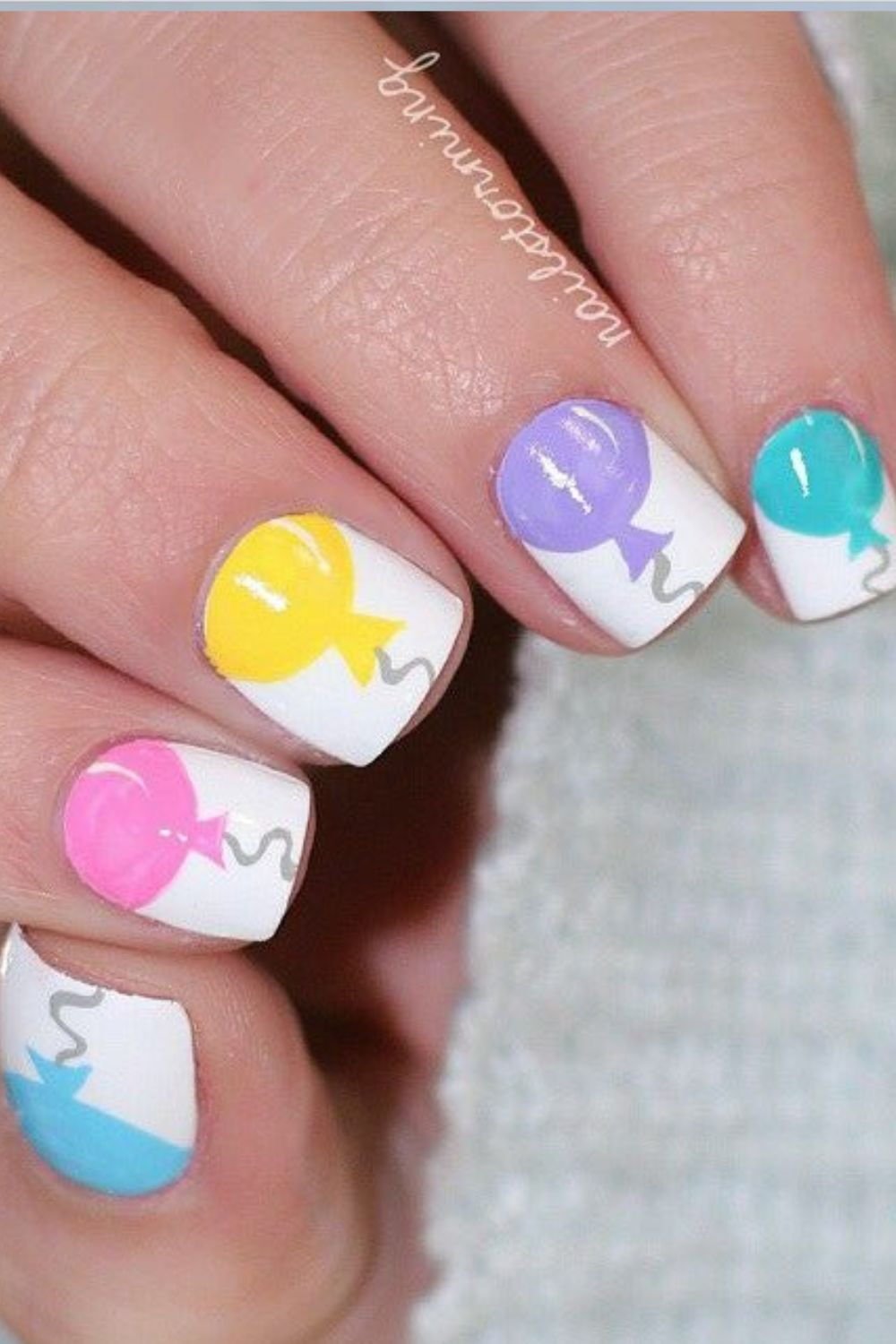 Balloon Nail Art